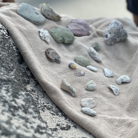 Meet your Posher, CB - Picture 2 of 2